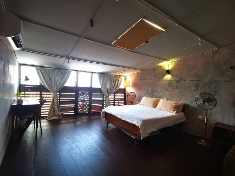 Leju 21 樂居 Explore Malacca From A Riverside House Bagian luar foto